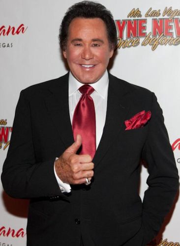 Wayne Newton Plastic Surgery: A Las Vegas Facelift