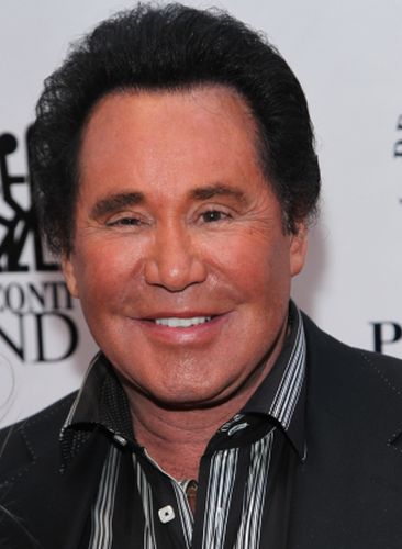 Wayne Newton Plastic Surgery: A Las Vegas Facelift